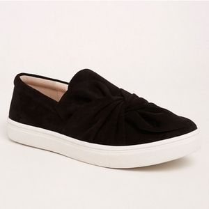 Torrid Faux Suede Bow Sneakers size 10W